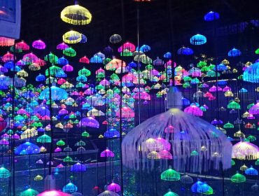 艺术灯具 厂家直销 水母灯 商业中心 光纤 时尚魅力体现 灯具